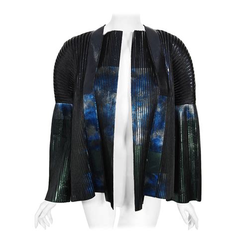 nicolas ghesquiere shirt.